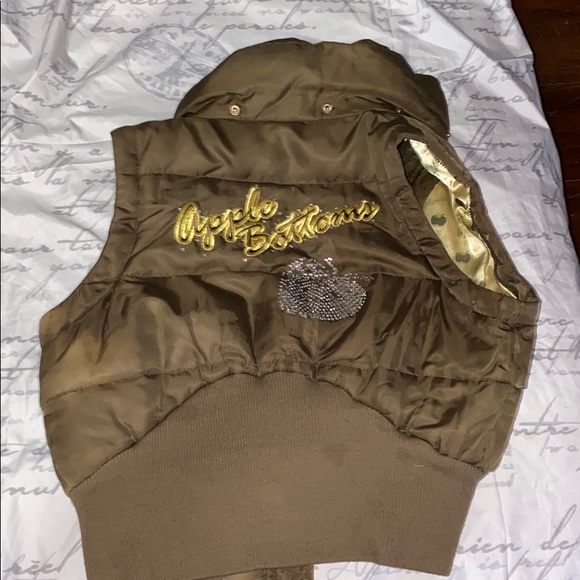 To small - Picture 2 of 4